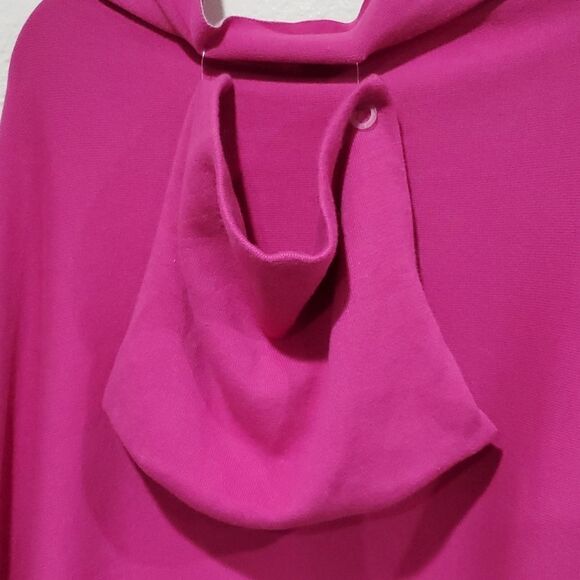 Chicos 4 Way Travel Wrap Cape in Reversible Pink One Size Fits Most - Picture 10 of 16